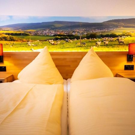Wohlfuehlhotel Im Schlosspark - Self Checkin Willebadessen Eksteriør bilde