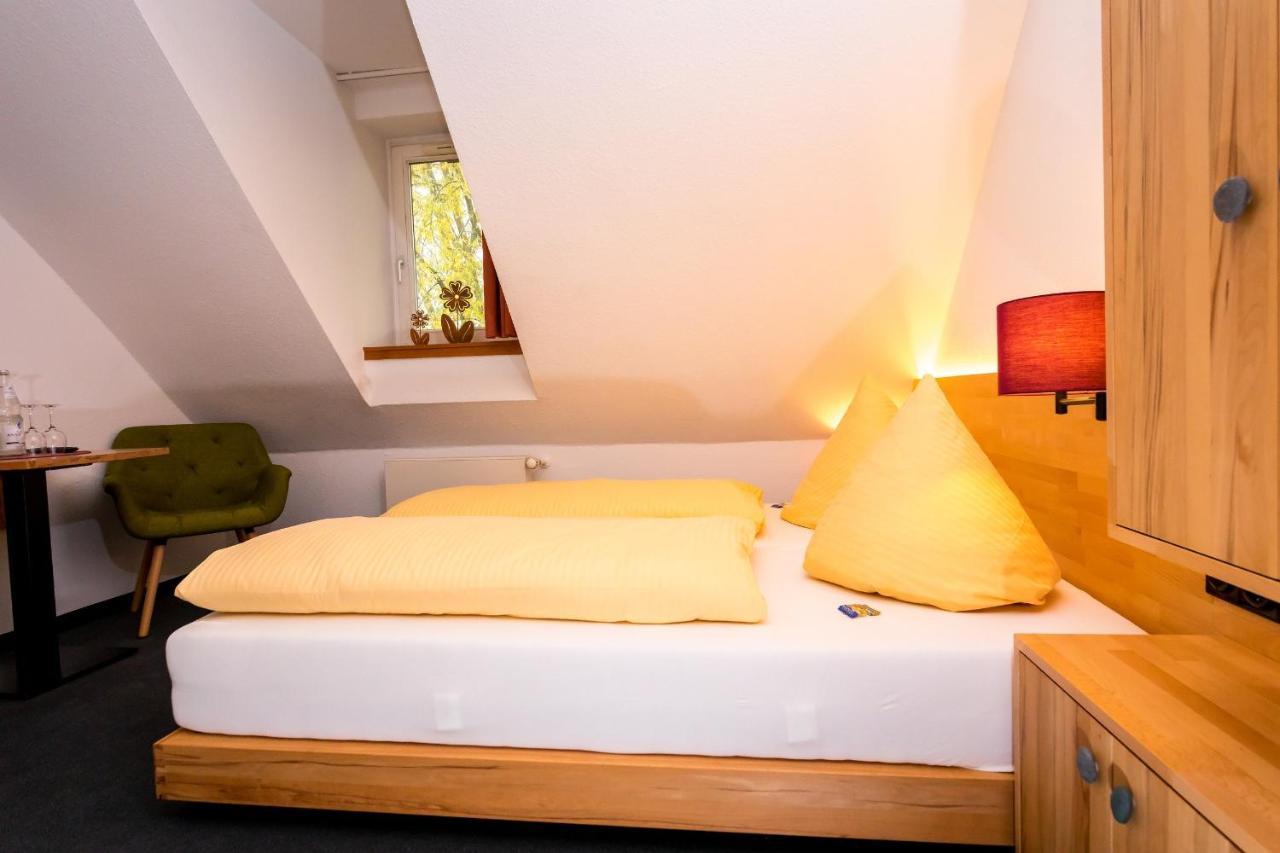Wohlfuehlhotel Im Schlosspark - Self Checkin Willebadessen Eksteriør bilde