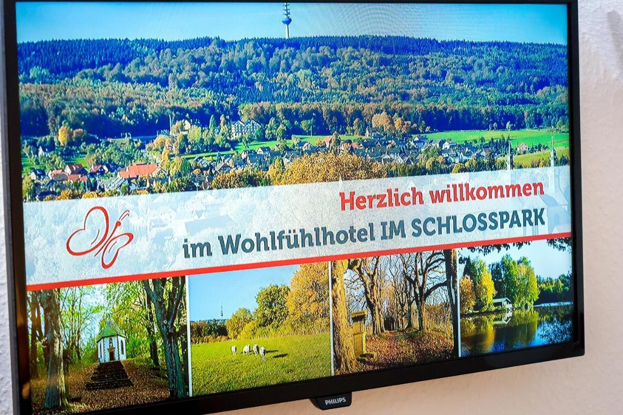 Wohlfuehlhotel Im Schlosspark - Self Checkin Willebadessen Eksteriør bilde